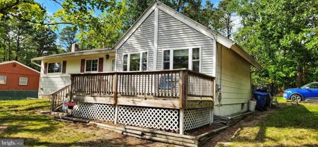 3203 LAKESHORE DRIVE