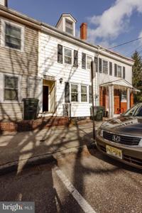 318 SAINT MARY STREET