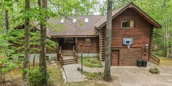 85 GRAYLAND DRIVE