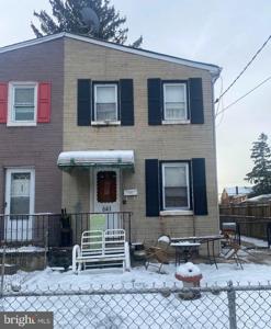 641 CENTRE STREET