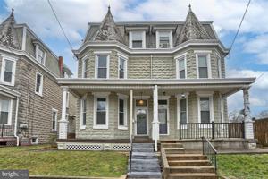 305 LEWIS STREET