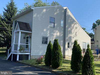 205 LYONS LANE