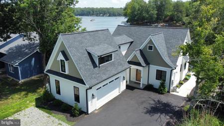 1415 LAKEVIEW PARKWAY