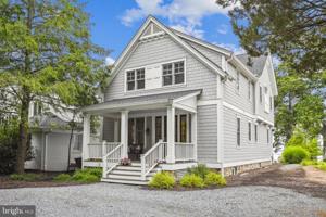 138 E LAKE DRIVE