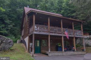 2005 ROCK LODGE