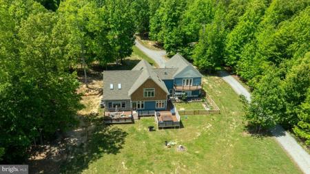 72 BROWNS POINT LANE