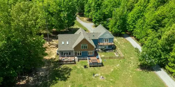 72 BROWNS POINT LANE