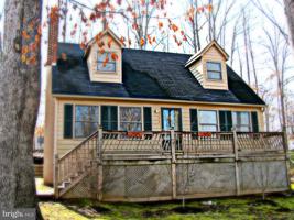 102 FLAGSTONE COURT