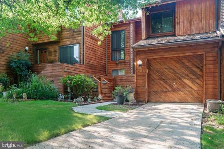 2213 CEDAR COVE COURT