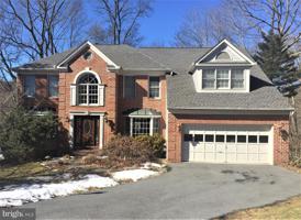 6598 WATERS EDGE COURT