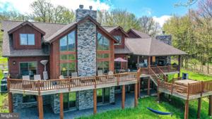 585 SUMMIT DRIVE