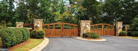 437 MOUNTAINWOODS DRIVE