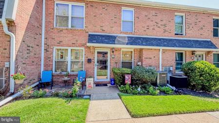1123 HARBOUR DRIVE