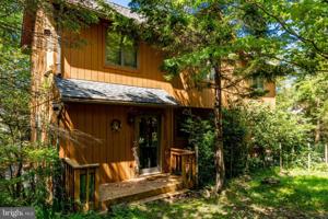 1465 ARROWHEAD DRIVE