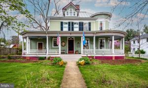 8 E LOUDOUN STREET