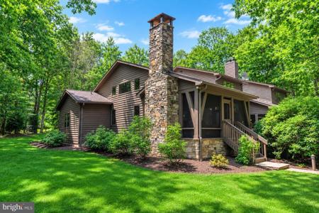 255 THORNBERRY ROAD