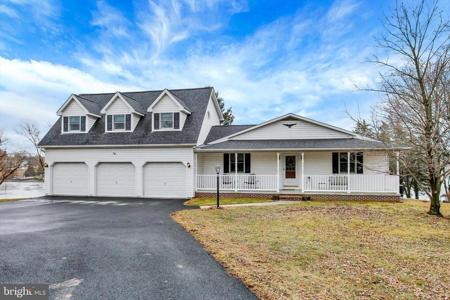 371 HERITAGE DRIVE