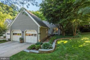 1584 BRASS LANTERN WAY