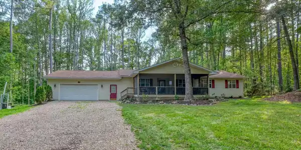 32 MILTONS LANE