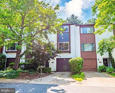 9962 LAKE LANDING