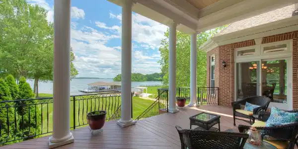 950 TALL PINES DRIVE