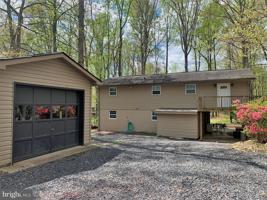 127 TALL PINES AVE