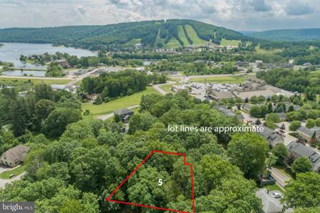 5 NORTHLAKE DRIVE