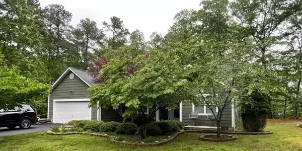 5607 WYNDEMERE CIRCLE
