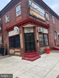 724 4TH STREET