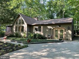 204 MEADOWVIEW LANE