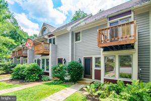27 LAKEVIEW COURT