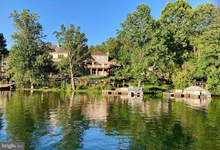 6522 NIGHTINGALE COURT