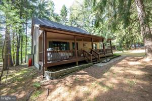 128 DEER RUN LANE