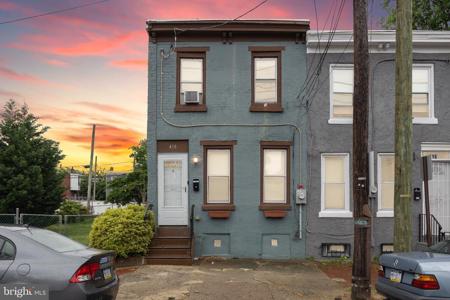 418 VINE STREET