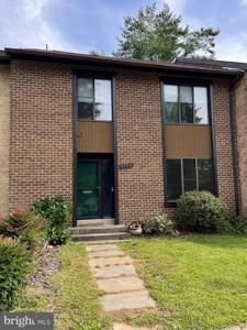 9736 SHADOW OAK DRIVE