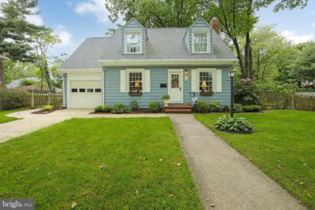 208 CINNAMINSON STREET