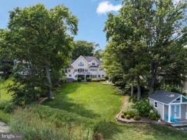190 W LAKE DRIVE