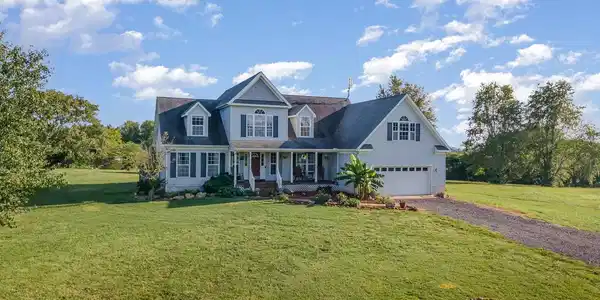 15404 CEDAR HILL DRIVE