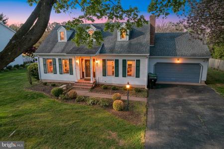 45 FAIRFIELD DRIVE