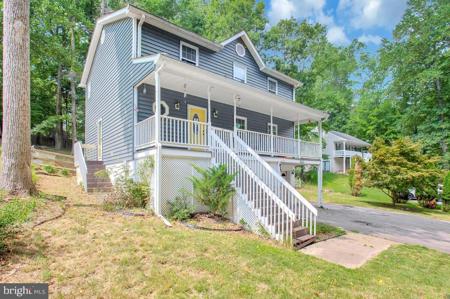 648 SANTA FE TRAIL