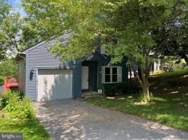 10804 LAKE COURT W