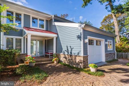 9 BARRY AVENUE