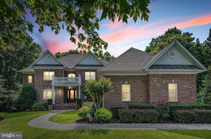 11207 KNOLLS END
