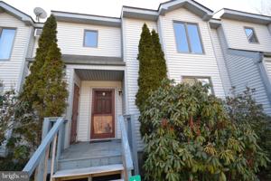 18 GREGORY PLACE