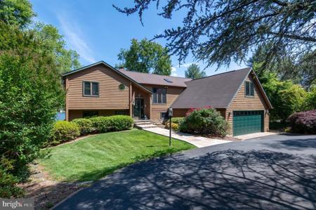 404 HARRISON CIRCLE