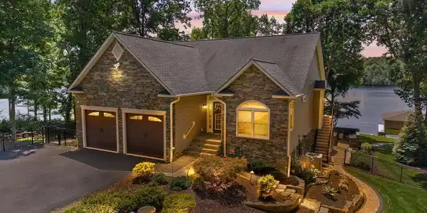 13420 BLACK WALNUT LANE