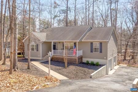 37 WEST LAKE FOREST DR