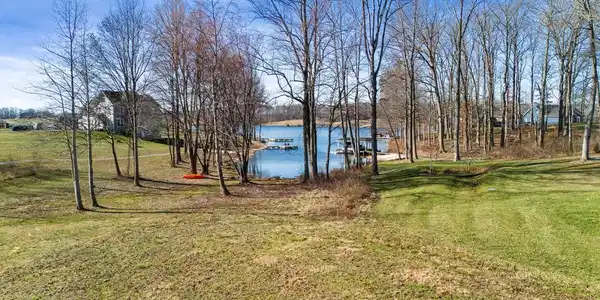 SHORELINE DRIVE