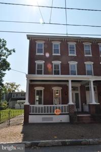 318 UNION STREET