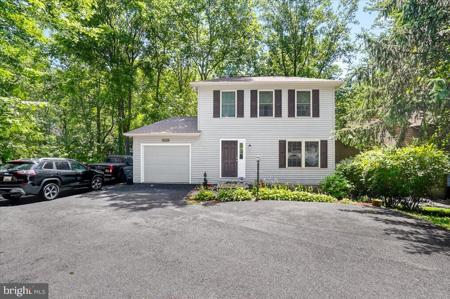 10407 HEDGEAPPLE COURT